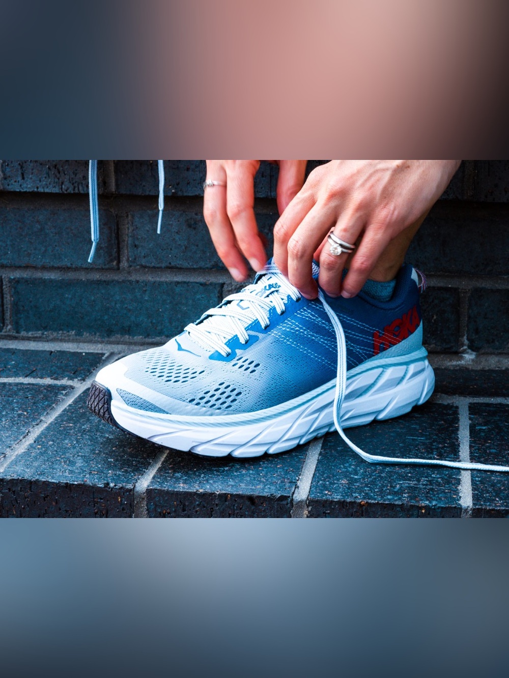Hoka Clifton 6 Light Blue Gradient Running Shoes size 9 women’s